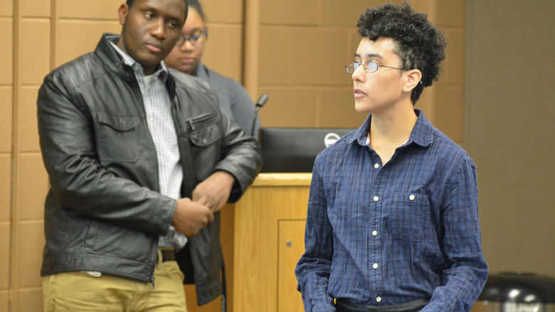 ESTEEM students present to their mentors and community members